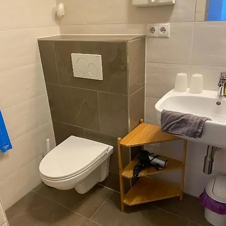 Aschlandhof 奥布施泰希