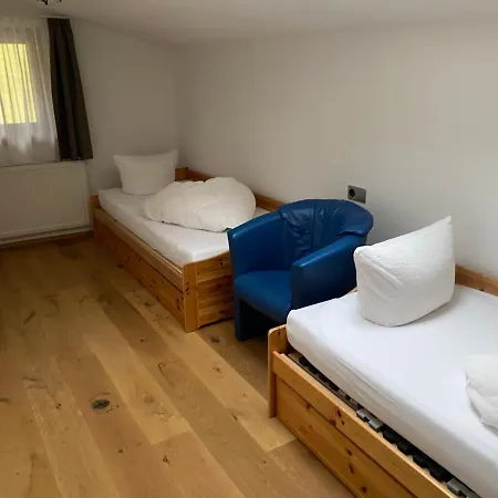 Aschlandhof 奥布施泰希